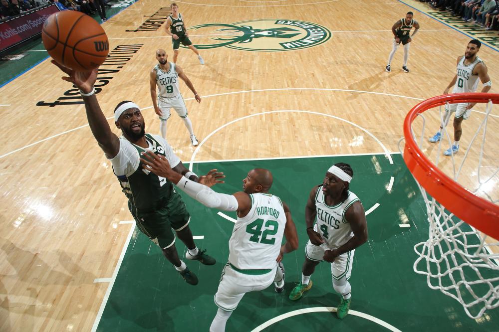 竞争中脱颖 竞争中脱颖