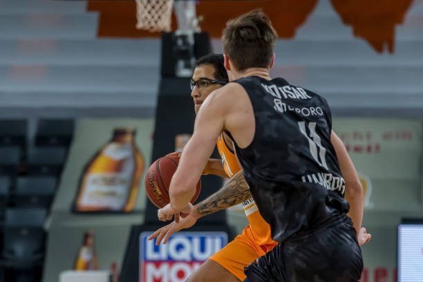 国家队也并 国家队也并