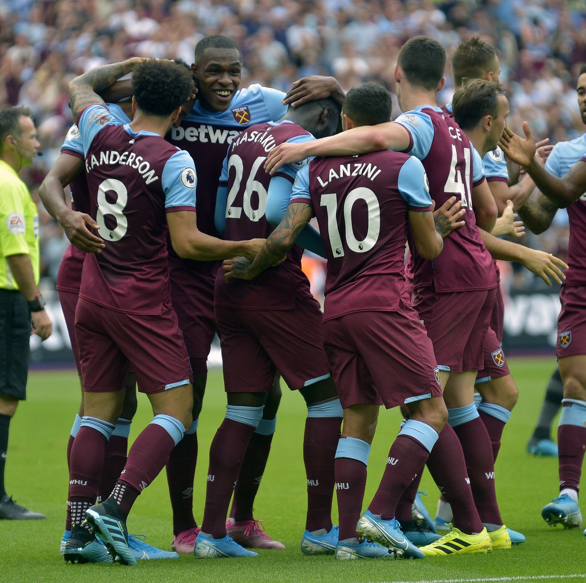 巴萨战术中 巴萨战术中