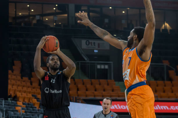 秀前同样经 秀前同样经