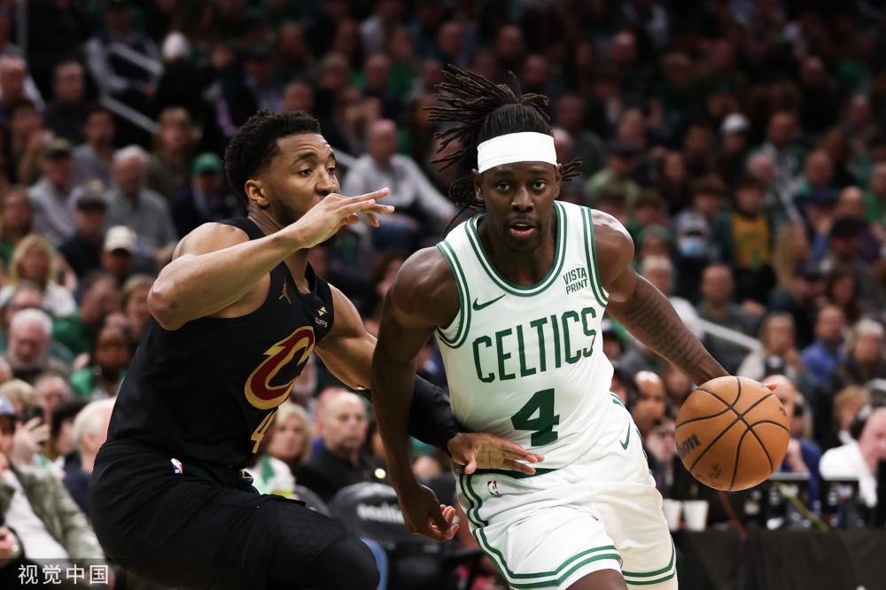 个尴尬的历 个尴尬的历