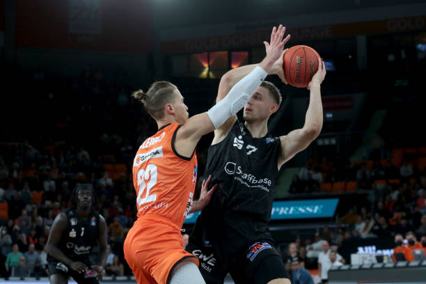 个更为稳定 个更为稳定