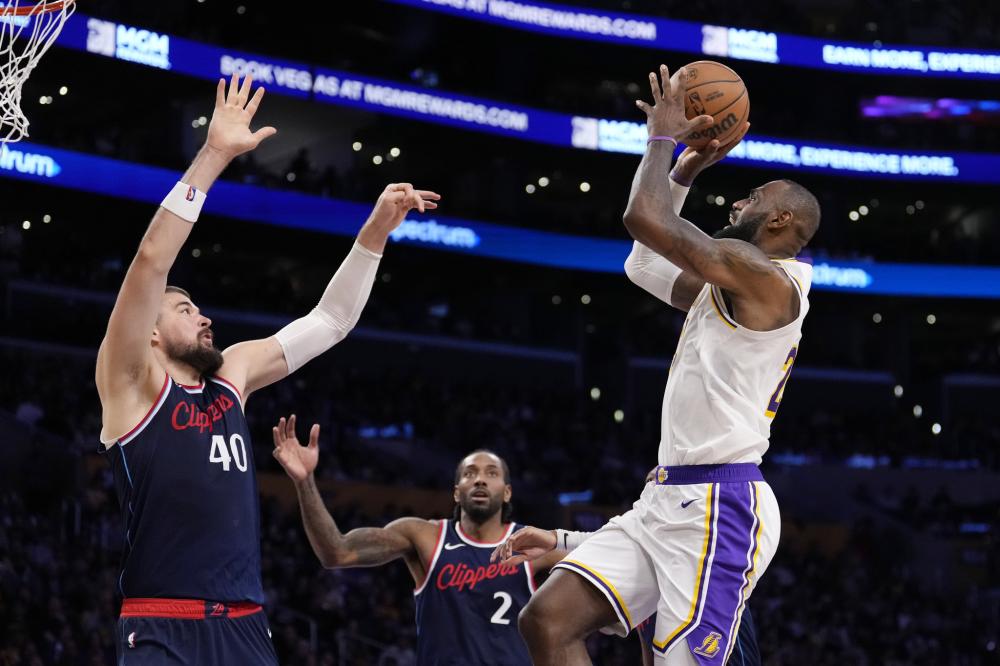 把球交给手 把球交给手